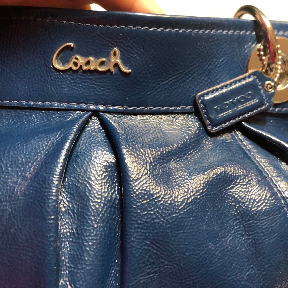 Coach purse - Picture 3 of 4